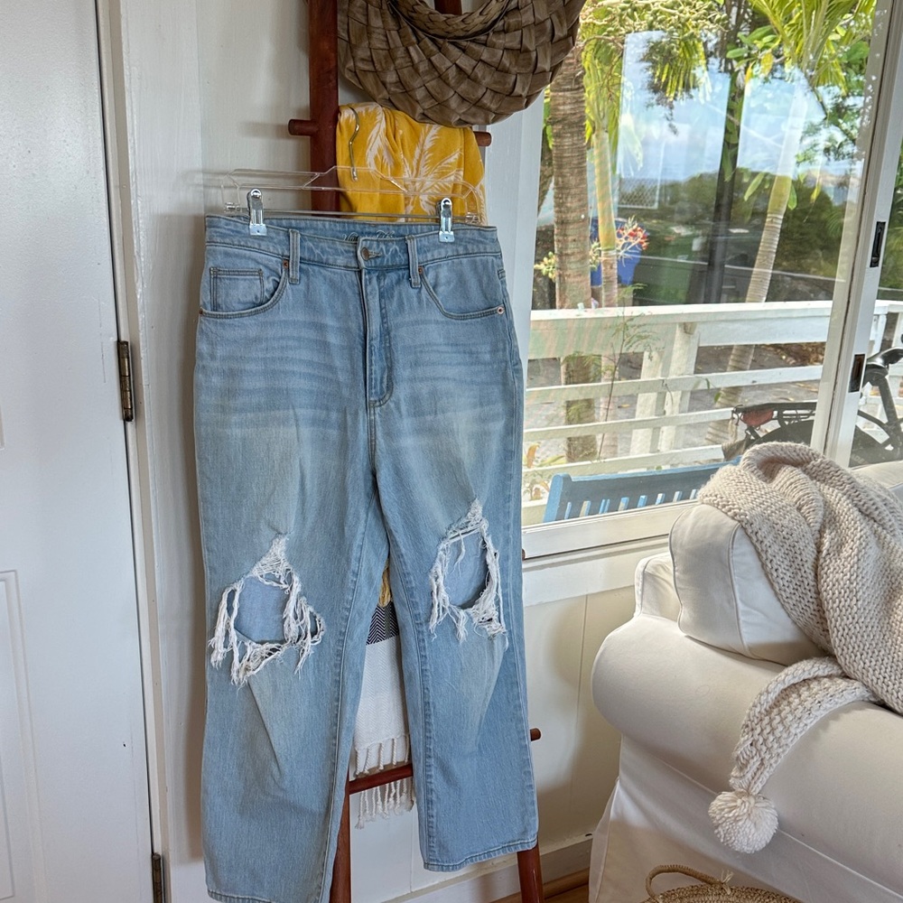 Universal Thread Light Blue Ripped Boyfriend Jeans